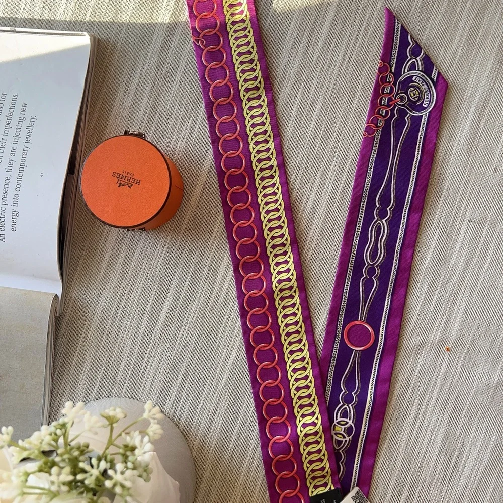 Hermes Maillons Silk Twilly Scarf - Picture 2 of 3